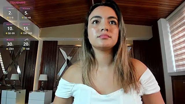 Snapshot of IsabellaaJoness chatting on July 13, 2026, 1:36 pm IsabellaaJoness online show from July 13, 2026, 1:36 pm