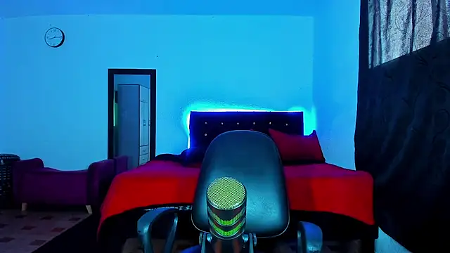 Snapshot of DavidfullOFlove chatting on March 1, 2025, 6:00 pm DavidfullOFlove online show from March 1, 2025, 6:00 pm