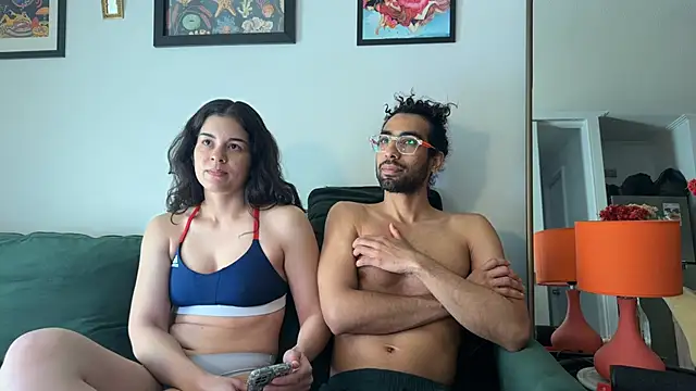 Redfloweer1 online show from October 1, 2025, 2:01 pm