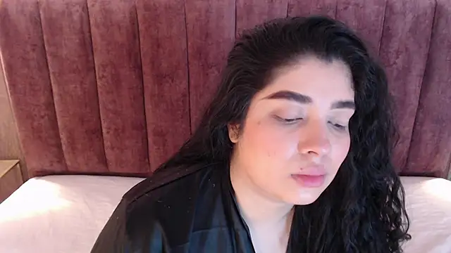 Snapshot of AgathaLynx chatting on February 11, 2025, 12:16 pm AgathaLynx online show from February 11, 2025, 12:16 pm