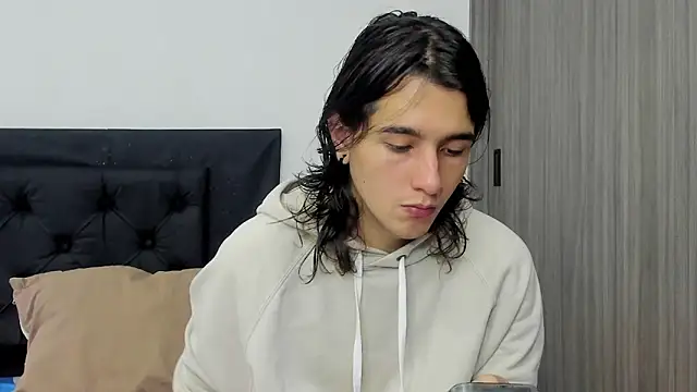 alex connorr online show from January 9, 2025, 5:54 pm