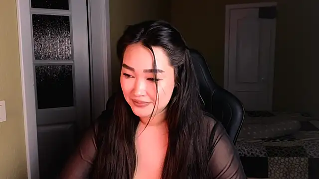 Erica Wayne online show from January 12, 2025, 6:05 pm