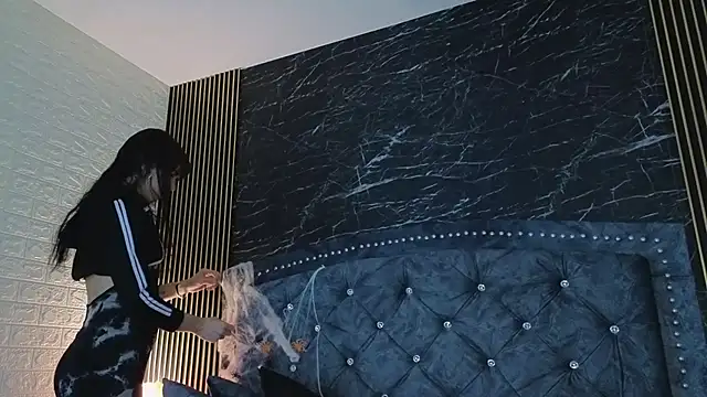 diosagolden online show from November 2, 2025, 9:06 pm