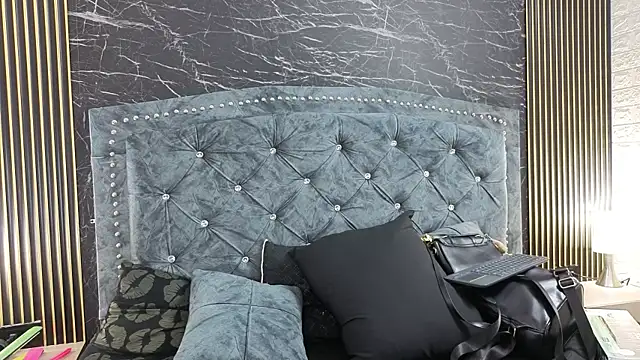 diosagolden online show from March 18, 2026, 9:07 pm