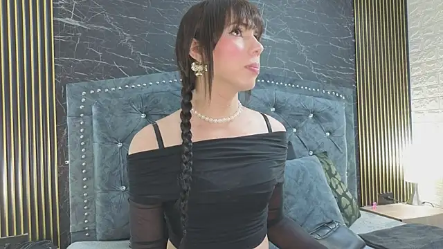 Snapshot of diosagolden chatting on May 20, 2026, 8:04 pm diosagolden online show from May 20, 2026, 8:04 pm