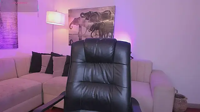 alaia7h online show from November 8, 2025, 7:34 pm