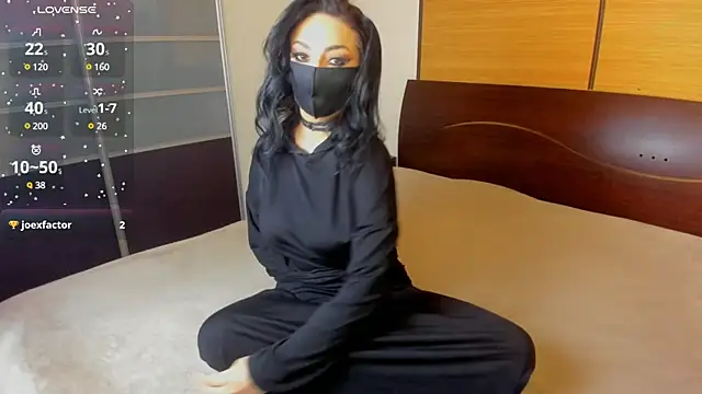 Snapshot of habibi_moon chatting on March 5, 2025, 2:25 am habibi moon online show from March 5, 2025, 2:25 am