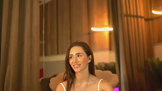 EmilyRaymont online show from February 28, 2025, 11:56 pm