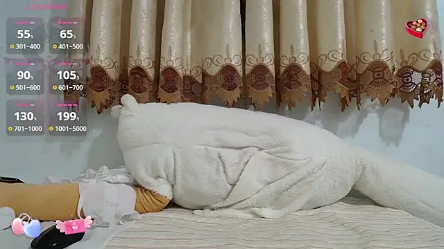 Mia-Tsuki- online show from February 7, 2025, 1:47 am