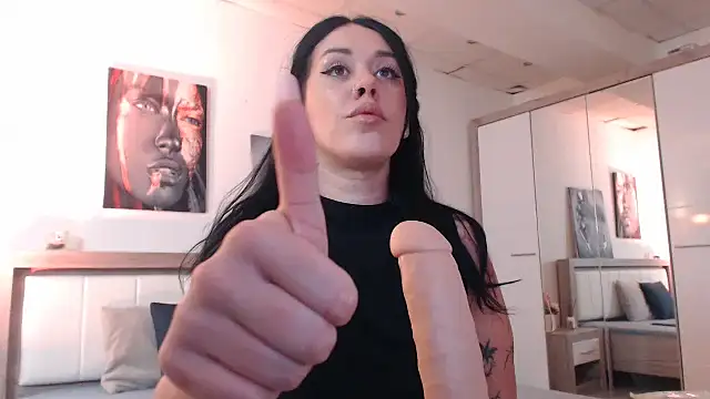 LaylaCruzRose online show from January 5, 2025, 4:36 am