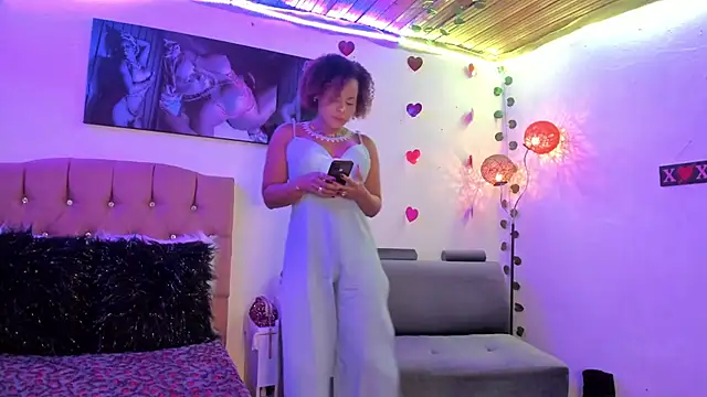 Camille rose  online show from March 15, 2025, 12:24 pm