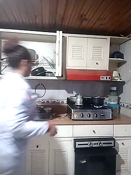 Camille rose  online show from September 27, 2025, 12:10 pm