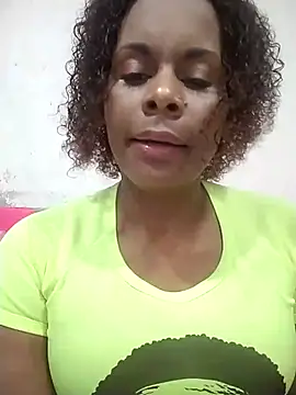 Snapshot of Camille_rose_ chatting on August 4, 2026, 3:58 pm Camille rose online show from August 4, 2026, 3:58 pm