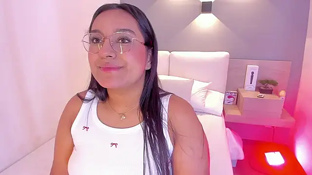 ellamontoya online show from January 23, 2025, 4:41 am