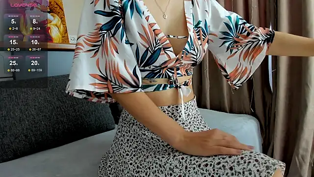 miissblonde online show from October 1, 2025, 3:01 am