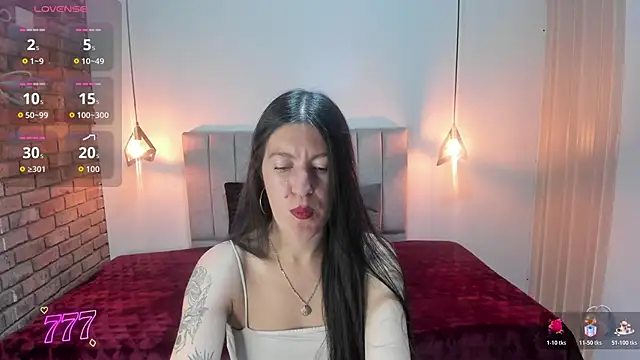 Snapshot of LiaCooper_ chatting on June 2, 2026, 12:29 pm LiaCooper online show from June 2, 2026, 12:29 pm