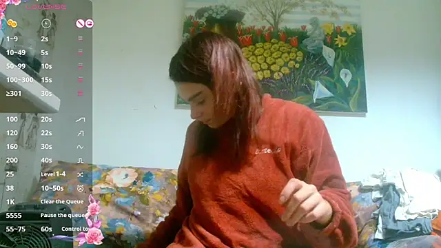 Snapshot of Sophie_Bell chatting on December 6, 2024, 10:41 pm Sophie Bell online show from December 6, 2024, 10:41 pm