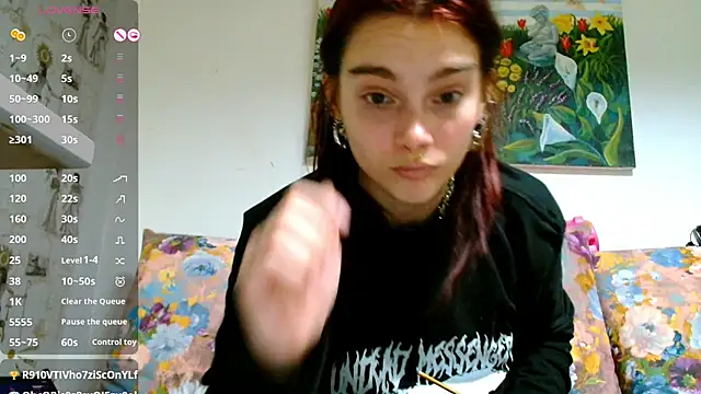 Snapshot of Sophie_Bell chatting on January 29, 2025, 8:25 pm Sophie Bell online show from January 29, 2025, 8:25 pm