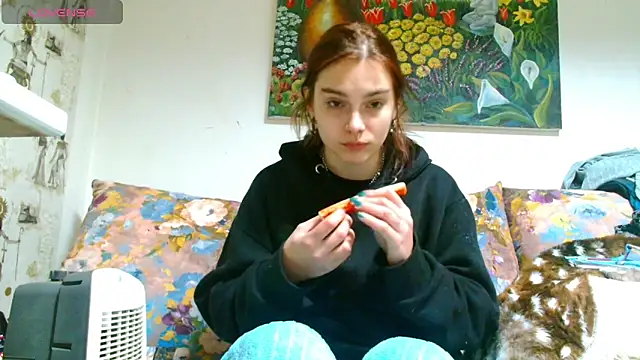 Snapshot of Sophie_Bell chatting on March 9, 2025, 6:21 pm Sophie Bell online show from March 9, 2025, 6:21 pm
