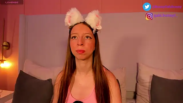 Snapshot of gabi_bunny chatting on February 23, 2025, 7:17 pm gabi bunny online show from February 23, 2025, 7:17 pm