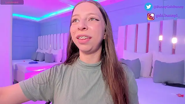 Snapshot of gabi_bunny chatting on September 10, 2025, 4:40 pm gabi bunny online show from September 10, 2025, 4:40 pm