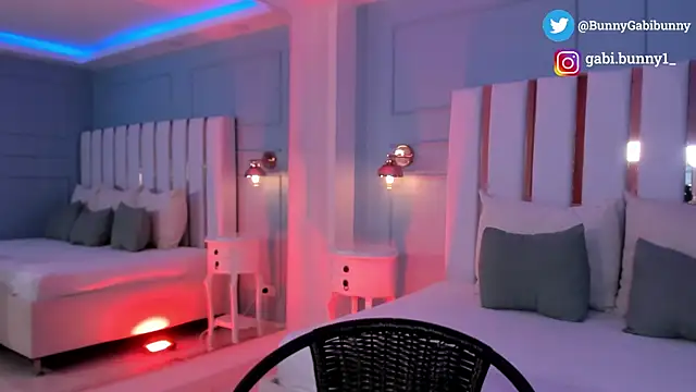 Snapshot of gabi_bunny chatting on October 31, 2025, 5:47 pm gabi bunny online show from October 31, 2025, 5:47 pm