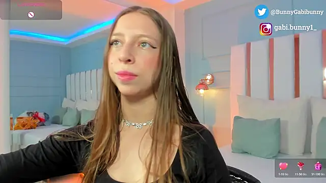 Snapshot of gabi_bunny chatting on February 20, 2026, 3:23 pm gabi bunny online show from February 20, 2026, 3:23 pm