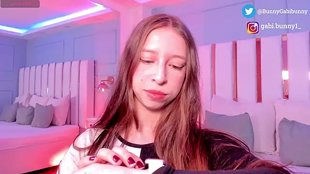 gabi bunny online show from July 30, 2026, 5:34 pm