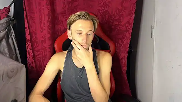 aquilesmade online show from September 26, 2025, 1:04 pm