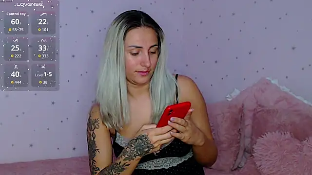 DeeaFUN25 online show from November 28, 2025, 3:58 pm