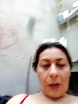 Mia-funny20 online show from February 12, 2025, 10:15 pm