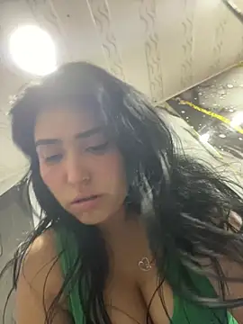 Snapshot of emma__cute__ chatting on November 9, 2025, 11:19 am emma cute online show from November 9, 2025, 11:19 am