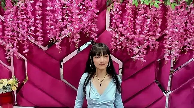 Aurora 18 online show from February 8, 2025, 12:06 am