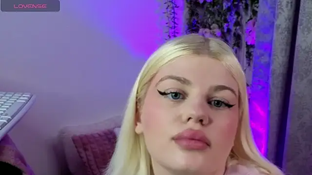 JosephineBlairs online show from May 22, 2026, 3:02 am