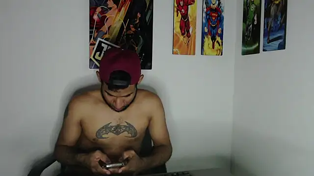 Snapshot of Enriblack92 chatting on December 30, 2024, 10:34 pm Enriblack92 online show from December 30, 2024, 10:34 pm