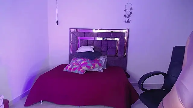 alejandrafitt online show from March 22, 2025, 3:20 am