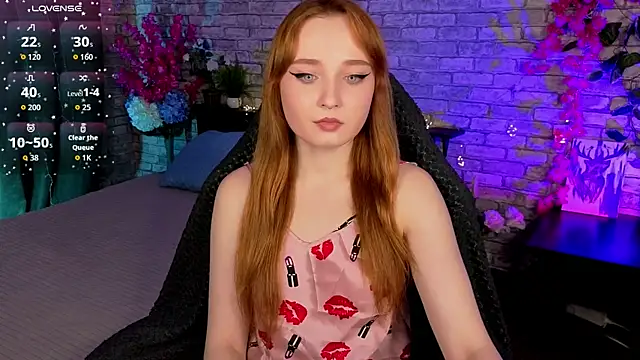 Emma Chery online show from September 10, 2025, 5:51 am