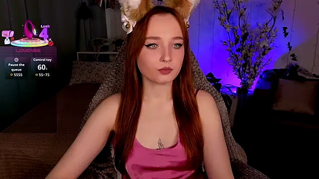 Emma Chery online show from October 23, 2025, 5:51 am