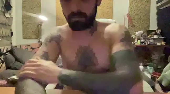 Snapshot of kameray12 chatting on February 26, 2025, 10:53 pm kameray12 online show from February 26, 2025, 10:53 pm