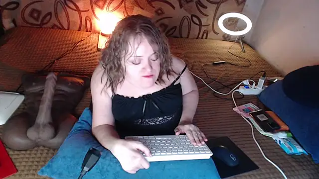 MiniNatalie online show from January 24, 2025, 8:11 pm
