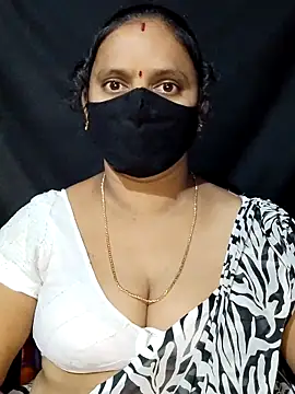 vintage-vibs online show from March 4, 2025, 11:40 am