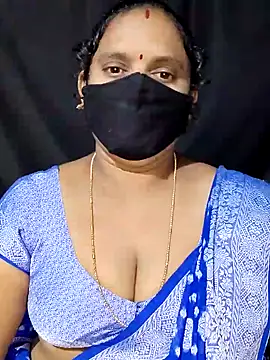 vintage-vibs online show from September 8, 2025, 5:45 pm