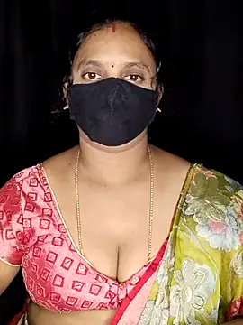 vintage-vibs online show from November 12, 2025, 6:30 pm