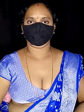 vintage-vibs online show from November 17, 2025, 5:57 am