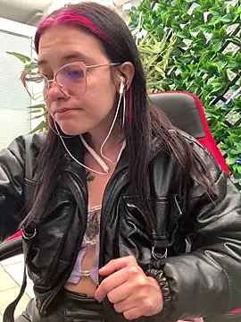 Isabella 21x online show from December 30, 2024, 12:31 pm