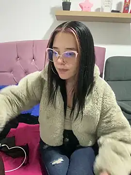 Isabella 21x online show from February 12, 2025, 12:22 pm