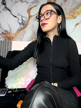 Isabella 21x online show from October 3, 2025, 12:46 pm