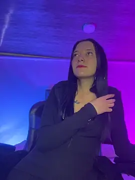 Isabella 21x online show from April 9, 2026, 12:43 pm