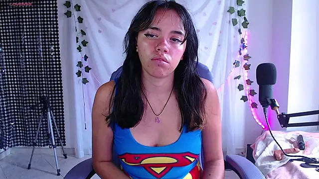 sophie north online show from September 15, 2025, 3:23 pm