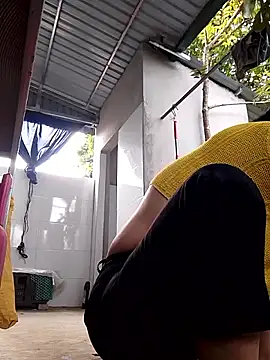 Aninyin22 online show from December 15, 2025, 1:32 am